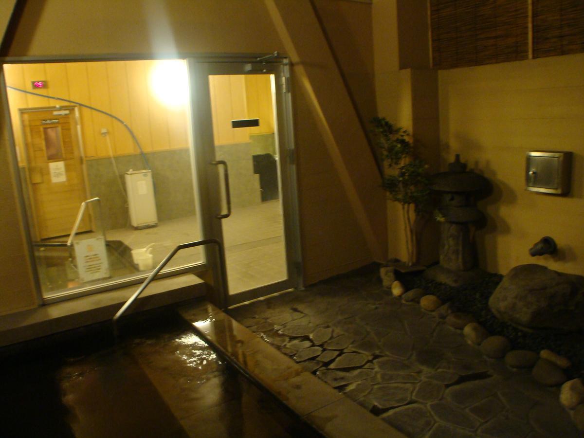 Kumamoto Capsule Hotel Bagian luar foto
