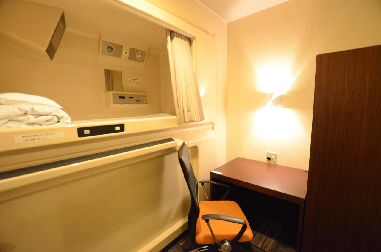 Kumamoto Capsule Hotel Bagian luar foto